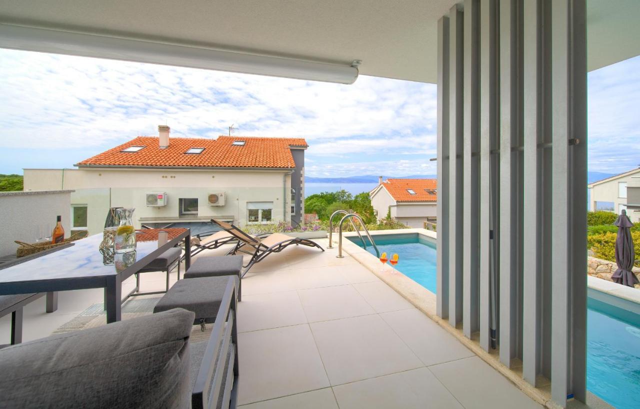 Villa Solis Lacus Modern Apartment - Private Heated Pool - Smart Tv Sky X - Free Parking Njivice Ngoại thất bức ảnh