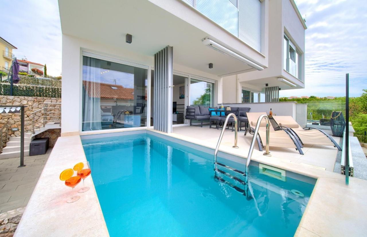 Villa Solis Lacus Modern Apartment - Private Heated Pool - Smart Tv Sky X - Free Parking Njivice Ngoại thất bức ảnh
