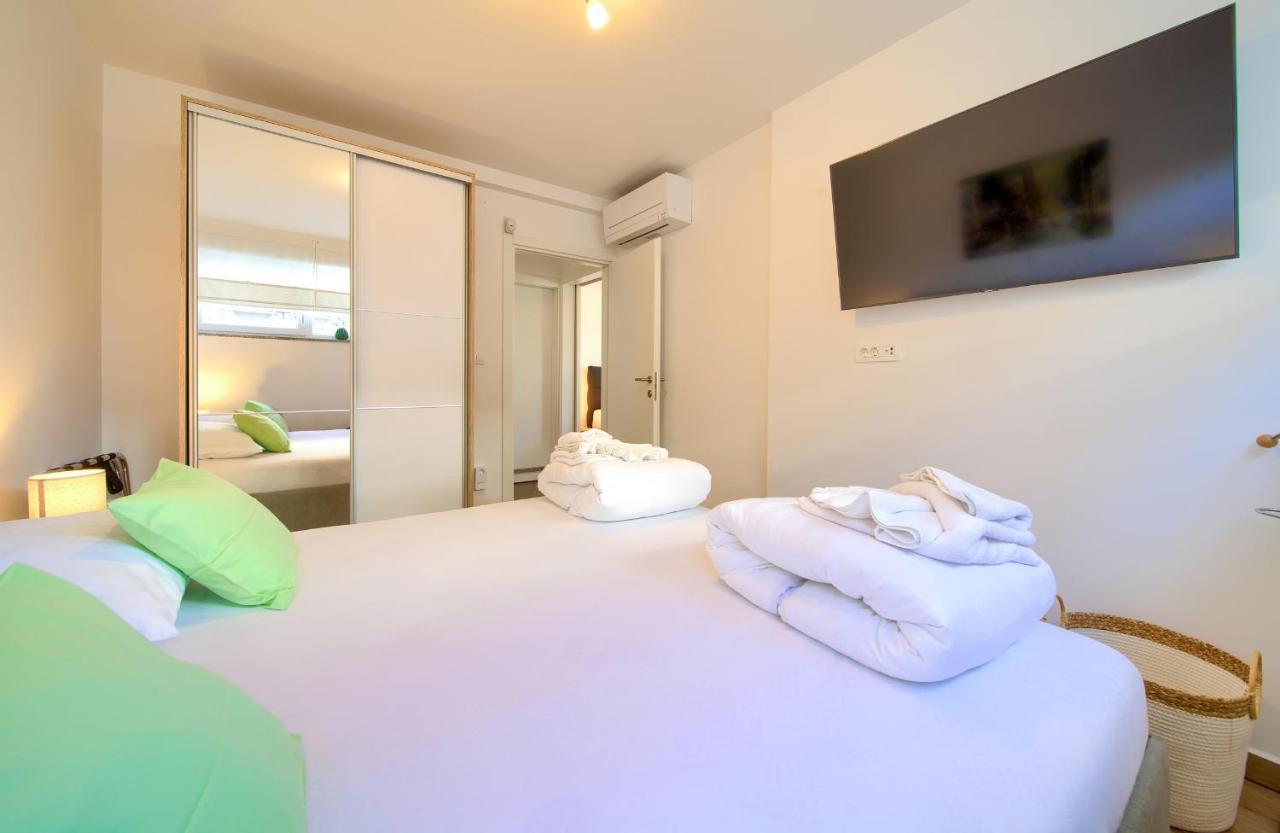 Villa Solis Lacus Modern Apartment - Private Heated Pool - Smart Tv Sky X - Free Parking Njivice Ngoại thất bức ảnh
