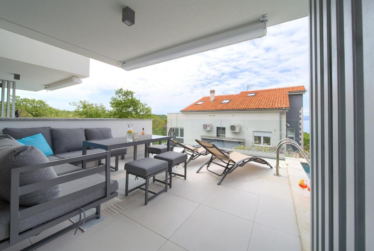 Villa Solis Lacus Modern Apartment - Private Heated Pool - Smart Tv Sky X - Free Parking Njivice Ngoại thất bức ảnh